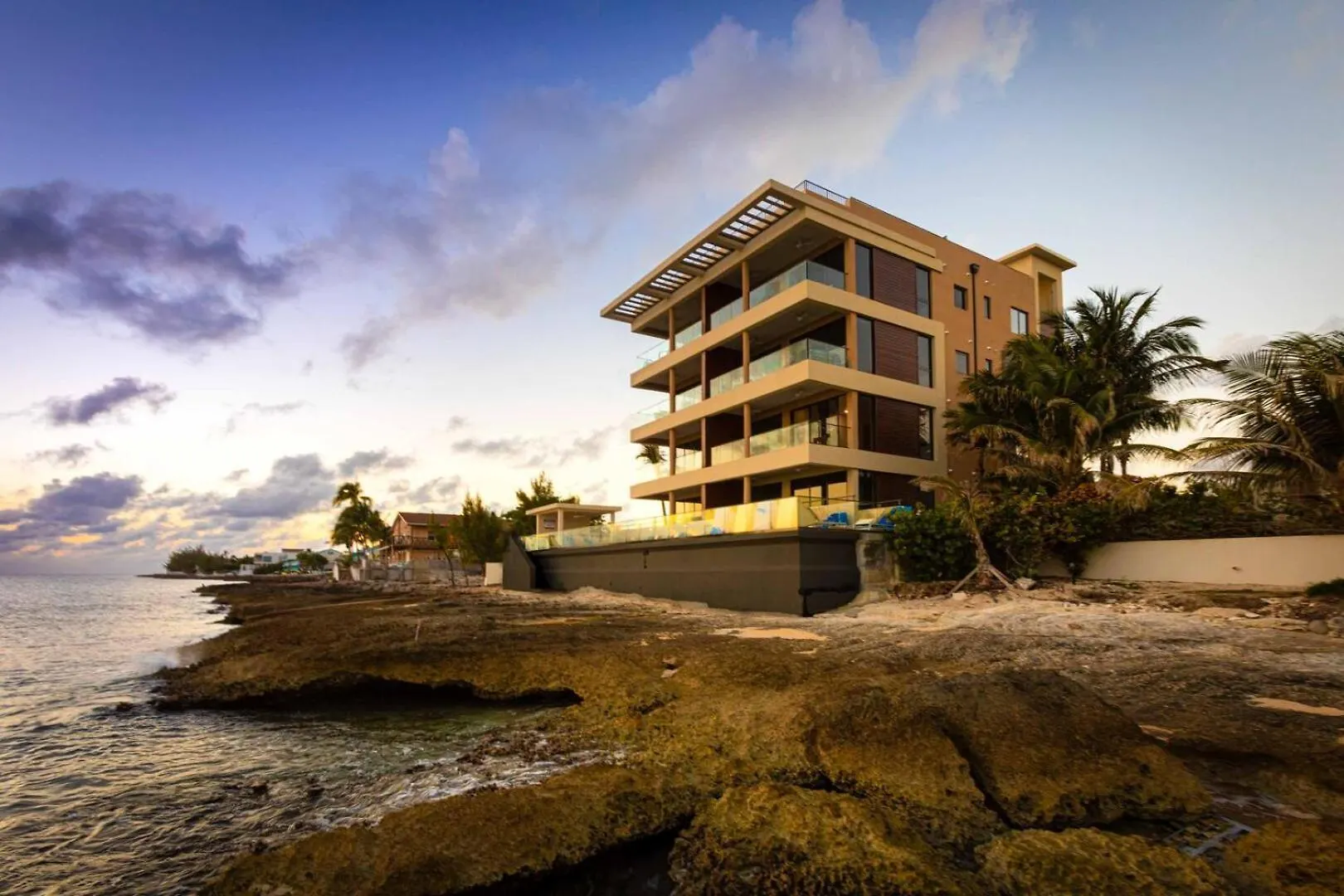 Apartment Seadreams 8 - Luxury Condo With Shared Pool, Hot Tub, Rooftop Lounge West Bay Cayman Islands