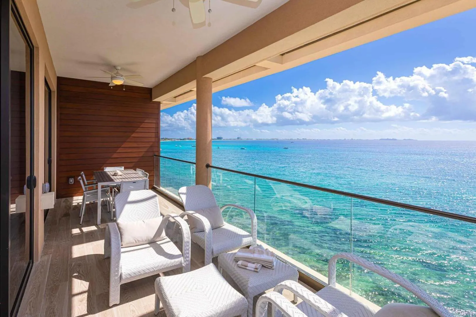 Seadreams 8 - Luxury Condo With Shared Pool, Hot Tub, Rooftop Lounge West Bay 0*,